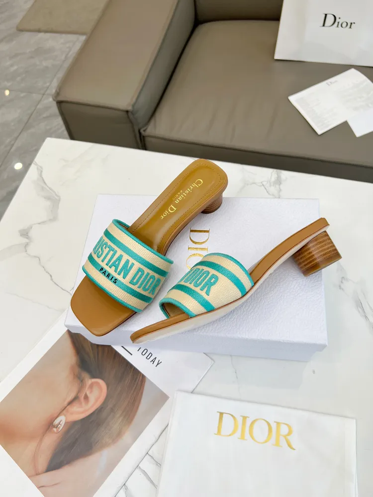 CD•迪奧女士老花刺繡皮底中跟拖鞋