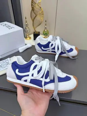 羅意威·LOEWE 阿甘鞋⛳️腳感無敵！年度暴走款 內增高德訓鞋！