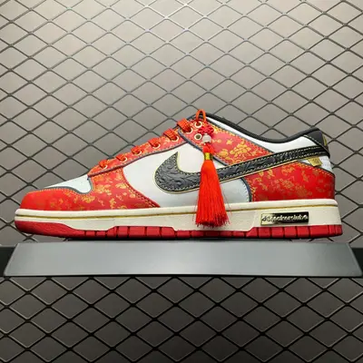 💰660 純原NK Dunk Low 客制款 婚鞋 低幫休閒板鞋 RW1220-005 尺碼：36 36.5 37.5 38 38.5 39 40 40.5 41 42 42.5 43 44 44.5 45 46 編號：35YEFFJ