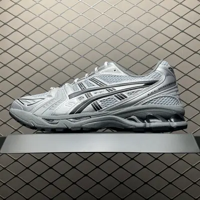 💰579  純原 Asics 亞瑟士 GEL-Kayano 14 低幫運動休閒跑步鞋 1203A706-020 尺碼：36 37 37.5 38 38.5 39 39.5 40 40.5 41.5 42 42.5 43.5 44 44.5