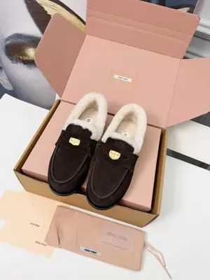 MiuMiu 25FW 金幣樂福鞋