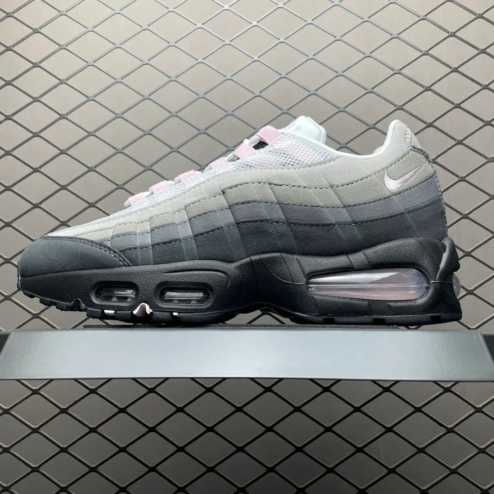💰620 純原版 NK Air Max 95 OG 低幫休閒運動板鞋 HJ5996-001 高階零售外貿專供品質 25年官方新款全新私模大底 大氣泡（區別官方老版氣墊）尺碼：36 37.5 38 38.5 39 40 40.5 41 42
