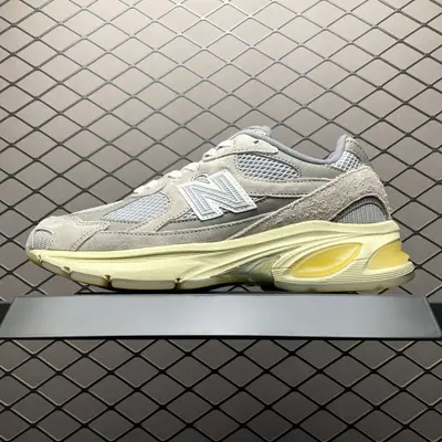 💰550 純原New Balance 新百倫 U2010GD 復古休閒慢跑鞋 尺碼：36 37 37.5 38 38.5 39.5 40 40.5 41.5 42 42.5 43 44 44.5 45 46.5 編號：25TDEF202