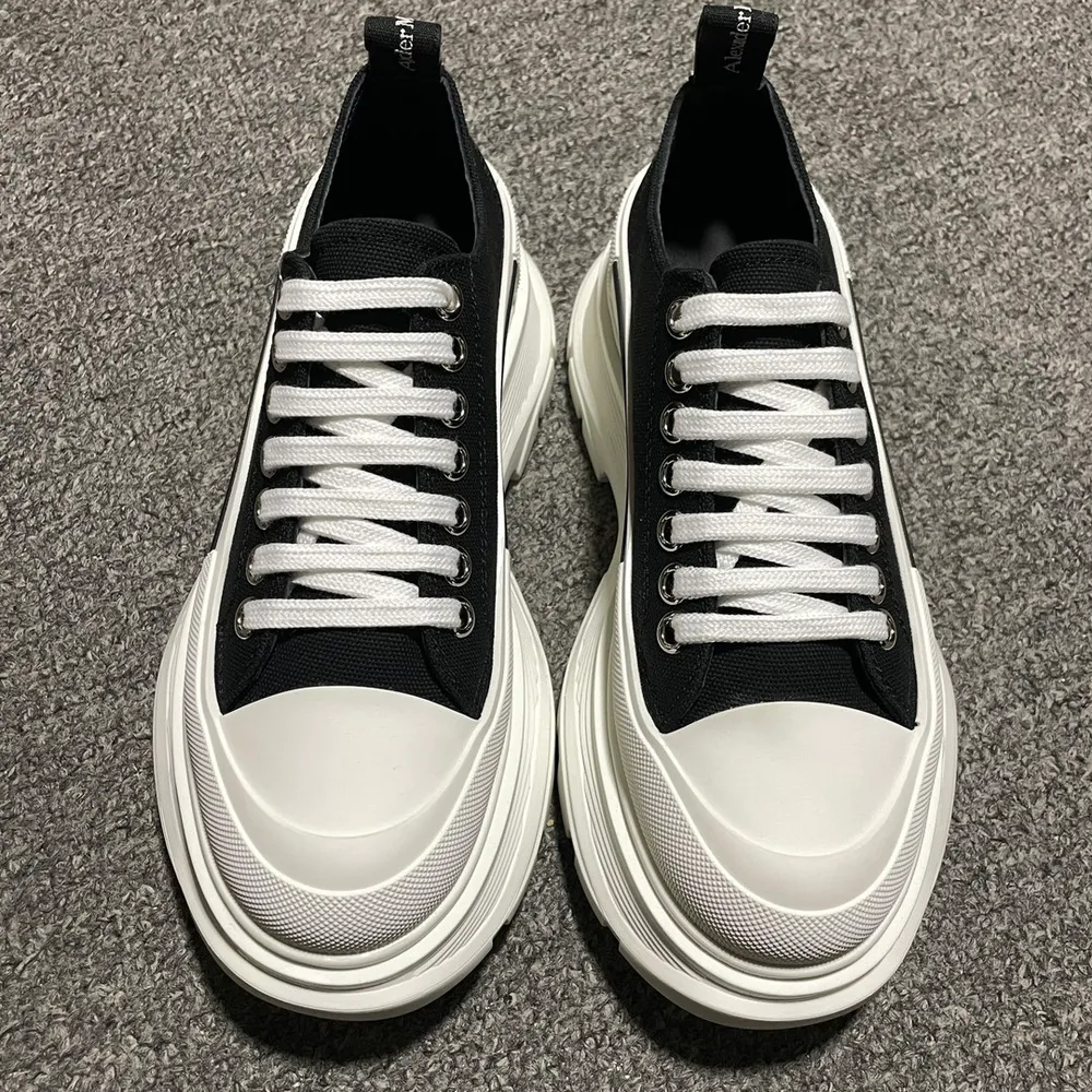 純原版本 官方新版 Alexander McQueen 亞歷山大麥昆 Tread Slick 經典厚底馬丁鞋 平臺高階零售專供品質 市售最高版本 原裝購回原版開發 私模打造 原版小牛皮內裡 （鞋墊同步升級為拼接鞋墊）正確鞋舌立體燙畫LOGO