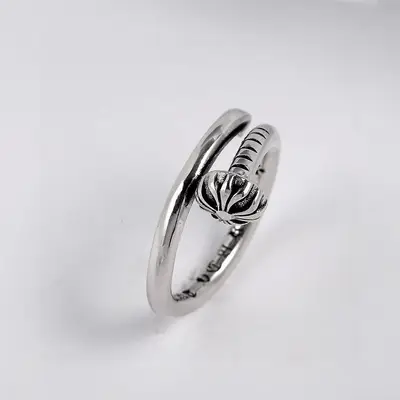 💰480 Chrome Hearts克羅心開口戒指，經典釘子。
