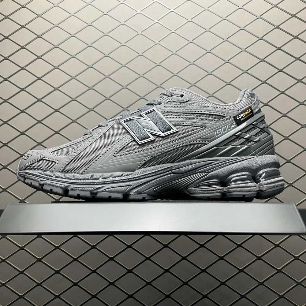 💰569 純原New Balance 新百倫 M1906RU 復古休閒跑步鞋 尺碼：36 37 37.5 38 38.5 39.5 40 40.5 41.5 42 42.5 43 44 44.5 45 46.5 編號：27YDEF202