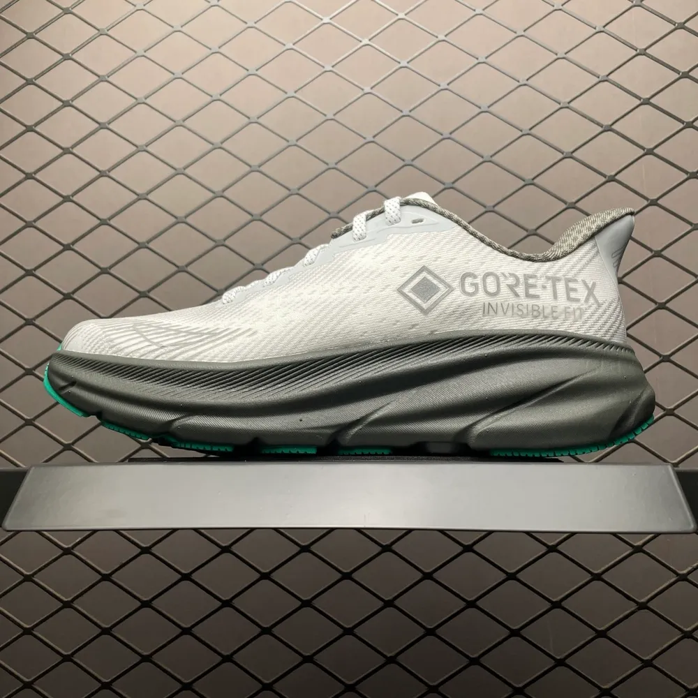 💰560   Hoka One One Clifton 9 克里夫頓  克9 低幫厚底輕量戶外運動鞋 1159910 原裝輕量化材料超輕量大底 正確中底布 區別市面通貨 尺碼：36 36.5 37 38 38.5 39 40 40.5 4