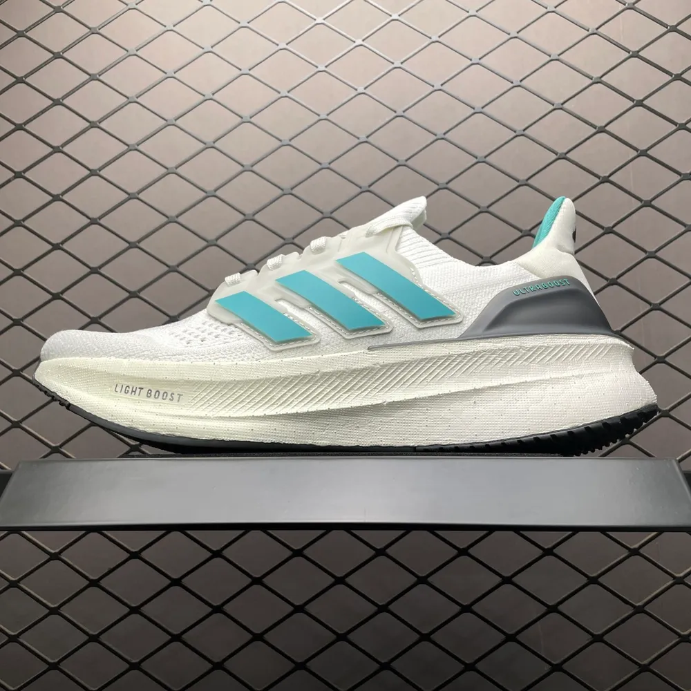💰569 純原AD 阿迪 Ultra Boost 5 超彈力爆米花中底休閒跑步鞋 JQ2903 尺碼：39 40 40.5 41 42 42.5 43 44 44.5 45 46 46.5 47 48 編號：27TDEE101