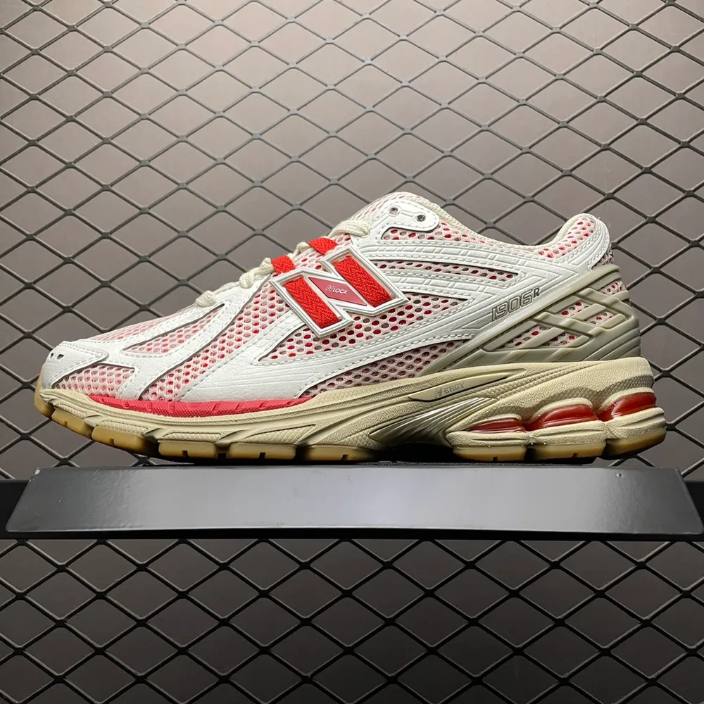 💰520 價格調整   純原 New Balance 新百倫 復古休閒跑步鞋 M1906RO 真正原廠資料開發 原廠網紗 正確卡色皮料衝裁組合 匠心打造 鞋面鞋底工藝極其複雜 難度可想而知 新開獨立私模大底 全網唯一正確做舊組合大底 高階