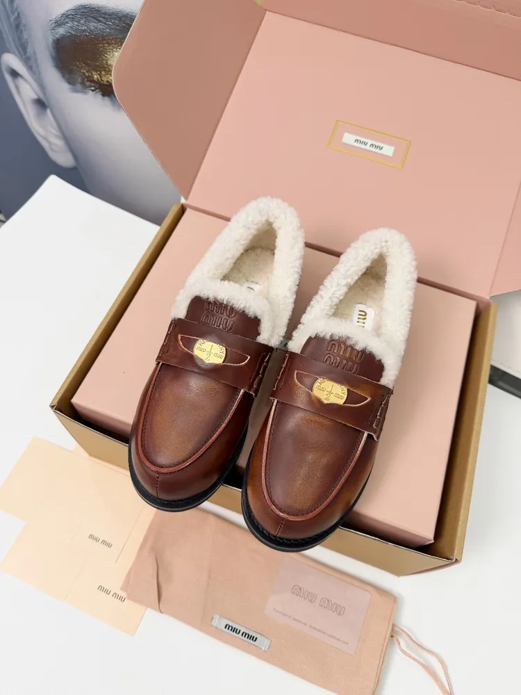 MiuMiu 25FW 金幣樂福鞋