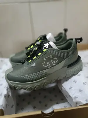 放店💰730🉐DESCENTE迪桑特SKI STYLE男女款SNOW RIDE米其林運動鞋早春新品。39。40。40.5