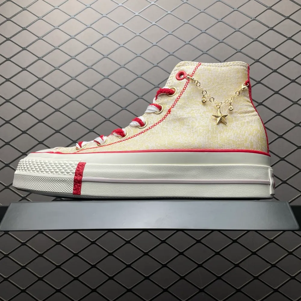 💰510 純原Converse 匡威 Chuck 70 新年限定蛇年限定 高幫厚底帆布鞋 尺碼：35 36 36.5 37 37.5 38 39 39.5 40 41 41.5 42 42.5 43 44 編號：21DCEE14