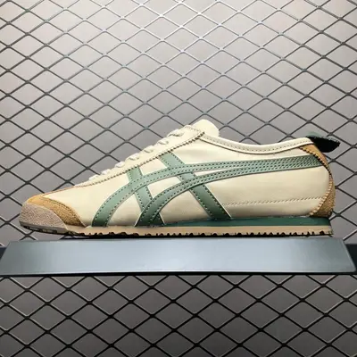 💰530   純原版OnitsukaTiger 鬼冢虎 Mexico 66 低幫運動休閒鞋 1183C102-250 全新平臺專供品質 進口頭層皮打造 品質可隨意秒殺市面仿頭層版本 獨家底模 最小35最大開發至46  尺碼：35 36 3