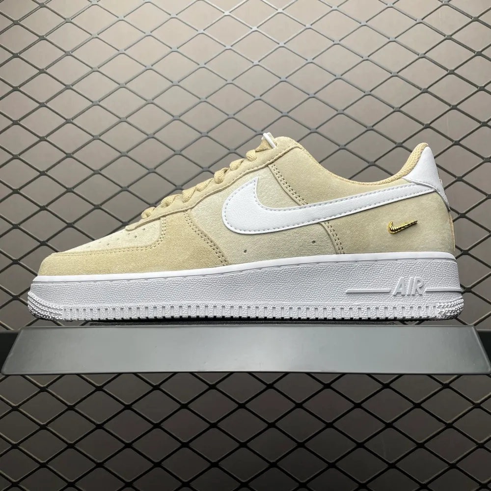 💰540 純原NK Air Force 1 空軍一號休閒板鞋 IQ9964-280 原廠衝刀皮料切割乾淨 無任何毛邊 打造純正空軍 全掌內建蜂窩氣墊 原盒配件 原廠中底鋼印、拉幫完美 全套原楦原模傾力打造完美版型 尺碼：35.5 36 3