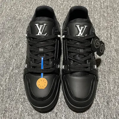 Nigo x Louis Vuitton 路易威登 LV Trainer 聯名款 低幫休閒板鞋 海淘代購同渠道品質 高階零售 外貿充正專供 原版購入開發 ZP級全套包裝 完美楦型 正確卡色 大底TPU 質感媲美原版 細節與原版一致 請注意區