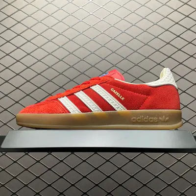 💰550 純原 AD 阿迪 Gazelle Indoor 低幫運動休閒板鞋 IF1808 草莓熊 新版本 S2同源大廠出品 品質加量不加價 尺碼：36 36.5 37 38 38.5 39 40 40.5 41 42 42.5 43 44