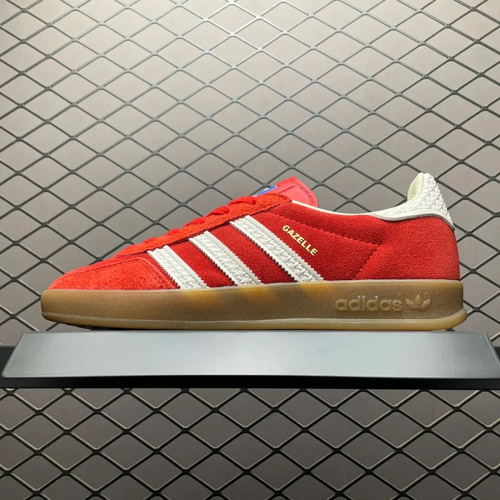 💰550 純原 AD 阿迪 Gazelle Indoor 低幫運動休閒板鞋 IF1808 草莓熊 新版本 S2同源大廠出品 品質加量不加價 尺碼：36 36.5 37 38 38.5 39 40 40.5 41 42 42.5 43 44