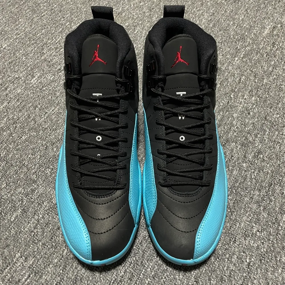 純原 Air Jordan 12 Retro AJ12喬12 男子文化籃球鞋 130690-027 圈內知名口碑大廠出品 原楦原紙板 原廠皮料 原廠碳板打造 極致一眼正品既視感 高階外貿零售專供品質 尺碼：40 40.5 41 42 42.