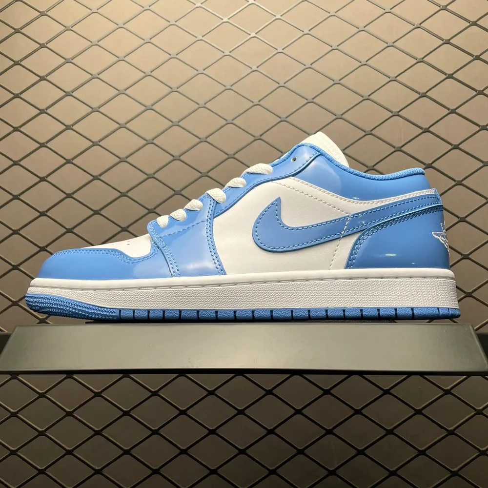 💰569 DT純原Air Jordan 1 Low AJ1喬1低幫文化籃球鞋 FZ2138-114 目前市售最高品質出貨 原鞋開發 平臺訂單專用代工流水線打造 尺碼：35.5 36 36.5 37.5 38 38.5 39 40 40.5