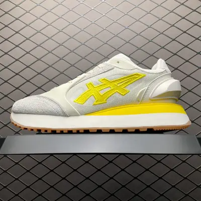 💰569 純原Asics 亞瑟士 Moage CO 低幫復古運動休閒跑步鞋 1183B555-250 尺碼：36 37 37.5 38 39 39.5 40 40.5 41.5 42 42.5 43.5 44 45 編號：27YEFF35