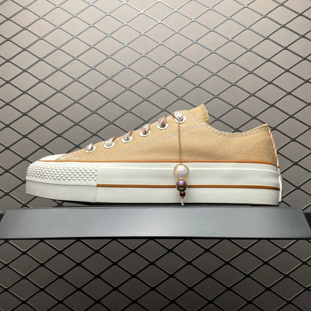 💰500 純原Converse 匡威 Ctas Lift OX 低幫幫帆布休閒板鞋 尺碼：35 36 36.5 37 37.5 38 39 39.5 40 41 41.5 42 42.5 43 44 編號：20DCEE14