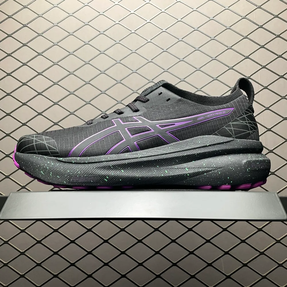 💰569  純原 Asics 亞瑟士 GEL-Kayano 31 低幫運動休閒跑步鞋 1012B744-001 平臺專供品質 區別市面通貨 尺碼：40 40.5 41.5 42 42.5 43.5 44 45 編號：27YEFF46