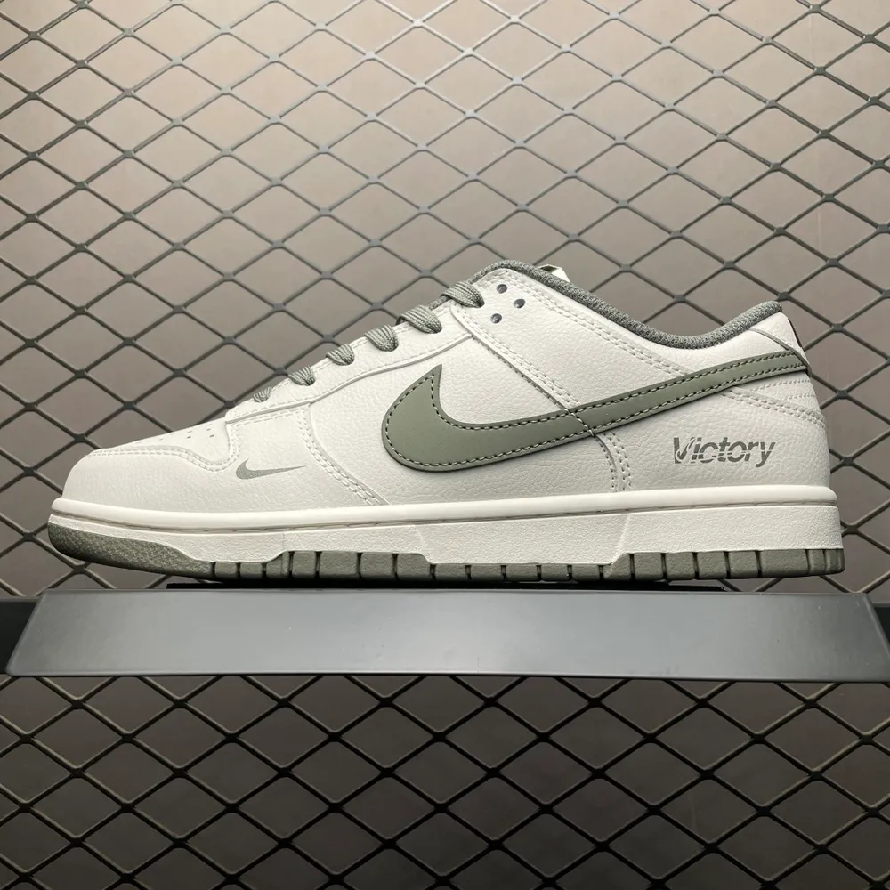 💰620 純原NK Dunk Low 客制款 低幫休閒板鞋 WG0508-043 尺碼：40 40.5 41 42 42.5 43 44 44.5 45 46 編號：31YEFFJ