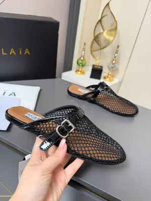 Alaia·阿萊亞⛳️🔥超火的一款平底芭蕾舞漁網紗面款平底單鞋🩰！