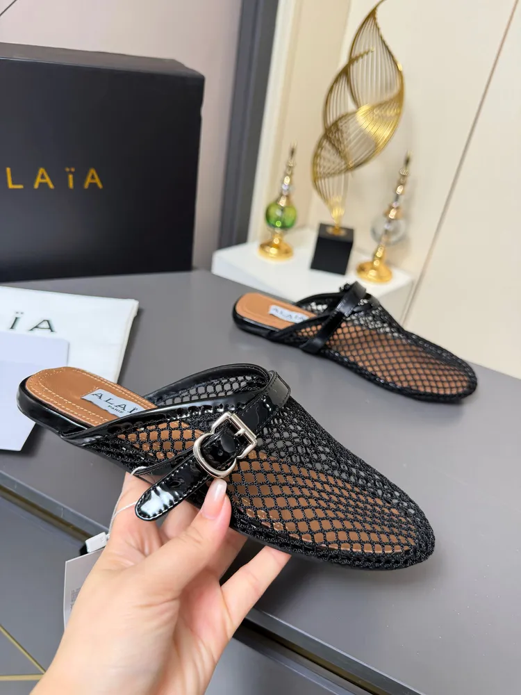 Alaia·阿萊亞⛳️🔥超火的一款平底芭蕾舞漁網紗面款平底單鞋🩰！