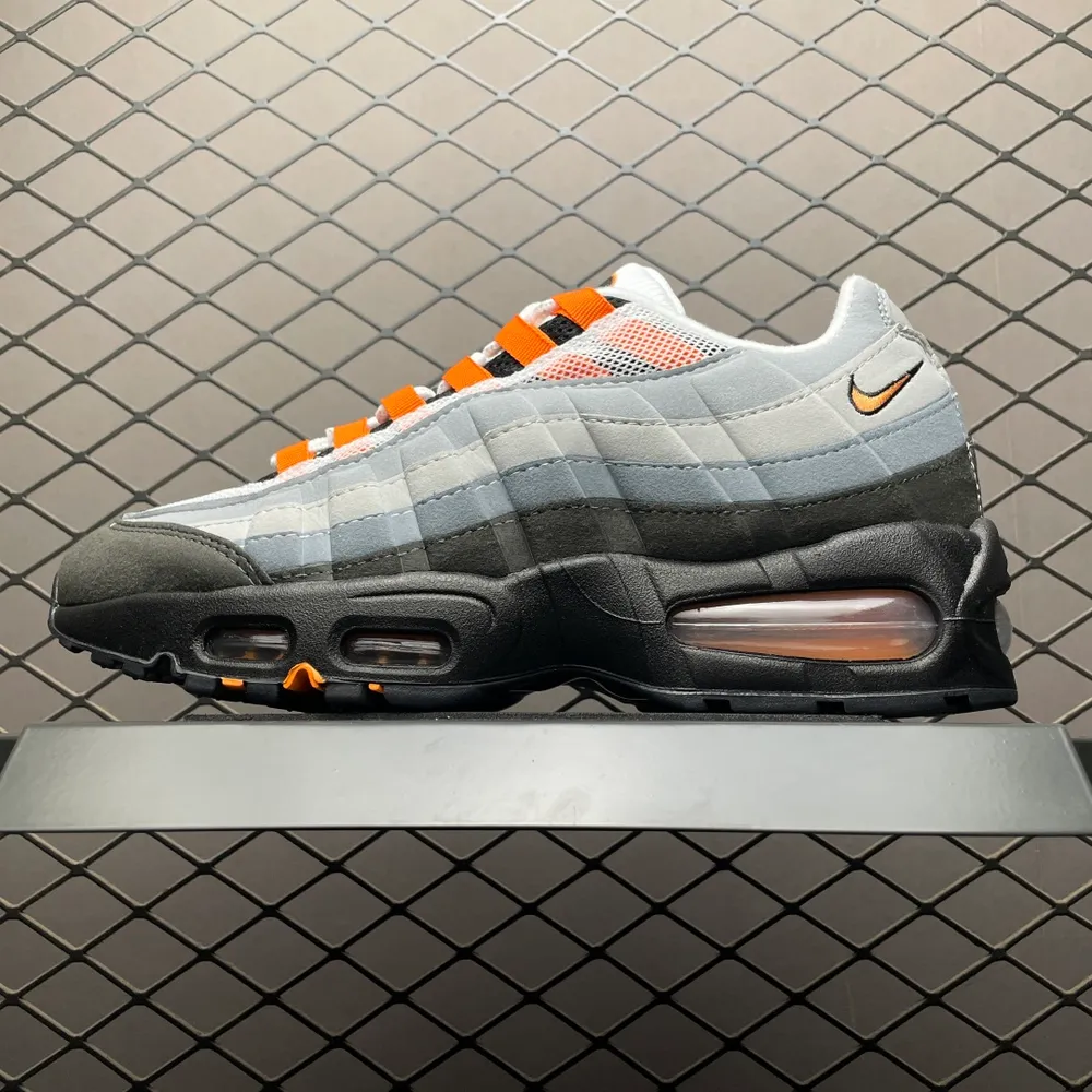 💰620 純原版 NK Air Max 95 OG 低幫休閒運動板鞋 HM4740-005 高階零售外貿專供品質 25年官方新款全新私模大底 大氣泡（區別官方老版氣墊）尺碼：36 37.5 38 38.5 39 40 40.5 41 42