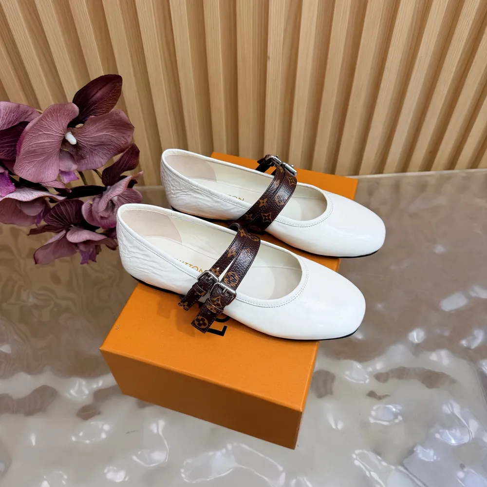 LV  | 路易威登  26𝐬𝐬 2026早春新品 頂級版本⚠️專櫃主打最新款 瑪麗珍單鞋/拖鞋/貓跟拖鞋 硬貨上新🆕