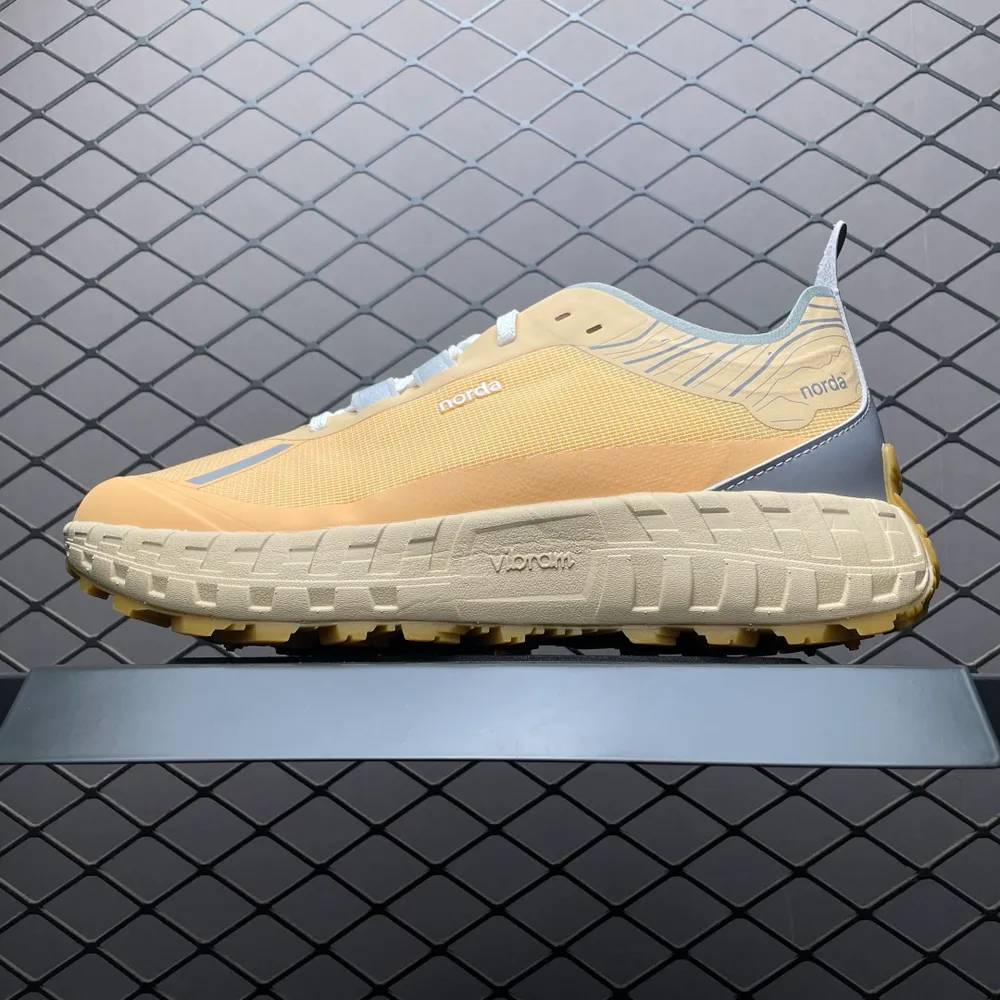 💰579 外貿熱款專供 Norda 諾達 001 Sneaker 網面越野跑步鞋 加拿大高階品牌 官方售價281K+ 運動通勤皆宜 非常時尚小眾且具有功能性的一款跑鞋 尺碼：36 36.5 37.5 38 38.5 39 40 40.5 