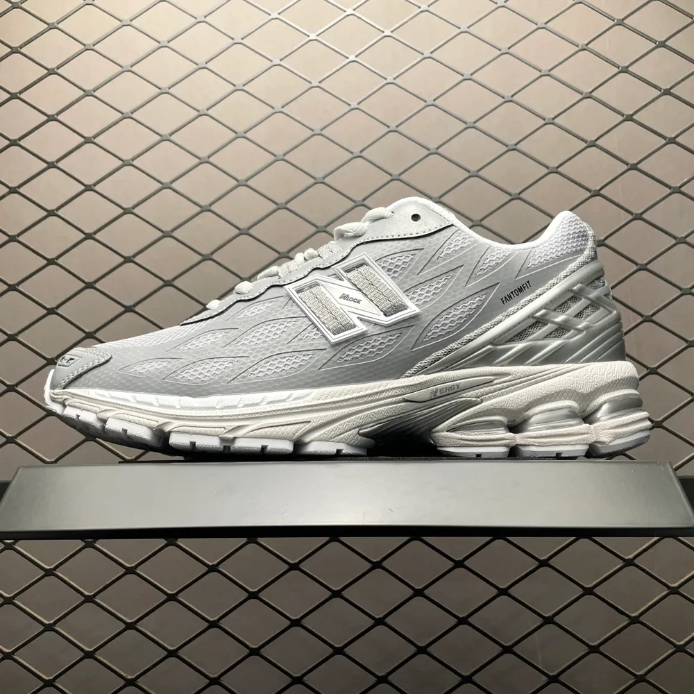 💰569 純原New Balance 新百倫 U1906WFE 復古休閒跑步鞋 尺碼：36 37 37.5 38 38.5 39.5 40 40.5 41.5 42 42.5 43 44 44.5 45 46.5 編號：27YEFF202
