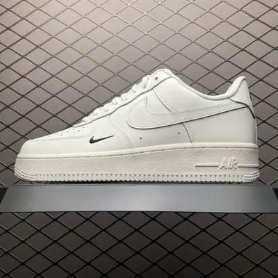 💰569 純原NK Air Force 1 Low 空軍一號低幫休閒板鞋 HF1058-133 尺碼：36 36.5 37.5 38 38.5 39 40 40.5 41 42 42.5 43 44.5 45 編號：25TDEF51
