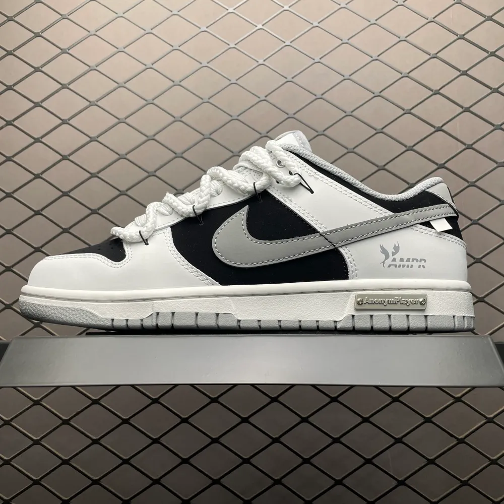 💰640 純原NK Dunk Low 客制款 低幫休閒板鞋 WB0518-091 尺碼：40 40.5 41 42 42.5 43 44 44.5 45 46 編號：33YEFFJ