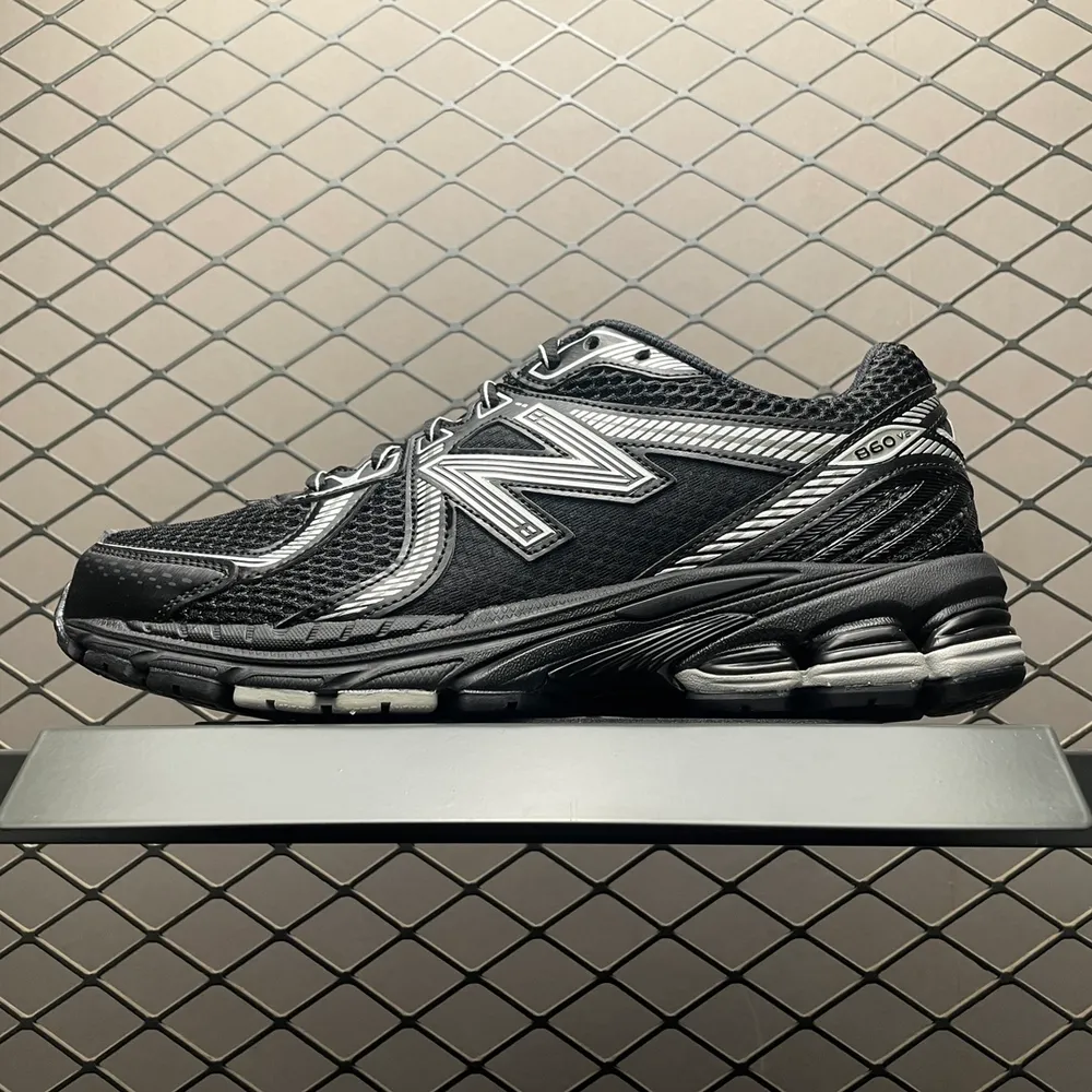 💰569 純原New Balance 新百倫 ML860XC 系列復古老爹風休閒運動鞋 全新品質組合大底 採用透氣網眼織物拼接纖維皮鞋面T-Beam大底提供足步弓支撐，保持步態穩定 號碼：36 36.5 37 37.5 38 38.5 3