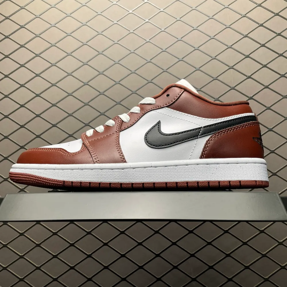 💰569 純原Air Jordan 1 Low AJ1喬1低幫文化籃球鞋 HF3148-102 目前市售最高品質出貨 原鞋開發 平臺訂單專用代工流水線打造 一眼zp既視感 尺碼：40 40.5 41 42 42.5 43 44 44.5 