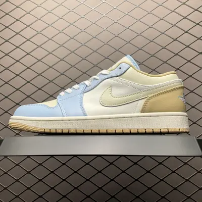 💰569 純原Air Jordan 1 Low AJ1喬1低幫文化籃球鞋 HQ4186-111 目前市售最高品質出貨 原鞋開發 平臺訂單專用代工流水線打造 一眼公司貨既視感 尺碼：35.5 36 36.5 37.5 38 38.5 39 