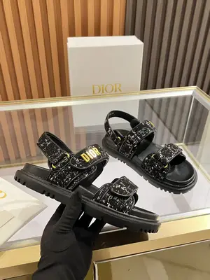 P630。Dior經典爆款涼拖