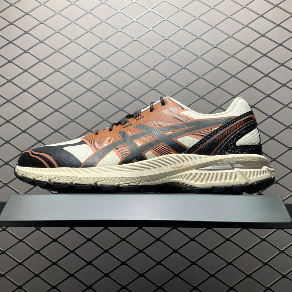 💰569 純原Asics 亞瑟士 GEL-Terrain 低幫運動休閒跑步鞋 1203A342-250 平臺專供品質 區別市面通貨 尺碼：40 40.5 41.5 42 42.5 43.5 44 45 編號：27YDEF46