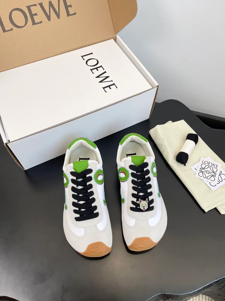 LOEWE•26秀場款 diy可愛搞怪運動鞋平底款