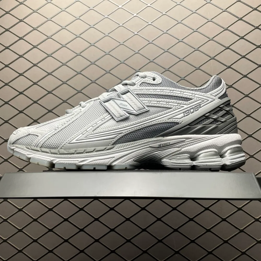 💰569 純原New Balance 新百倫 U1906RNY 復古休閒跑步鞋 尺碼：36 37 37.5 38 38.5 39.5 40 40.5 41.5 42 42.5 43 44 44.5 45 46.5 編號：27YEFF202