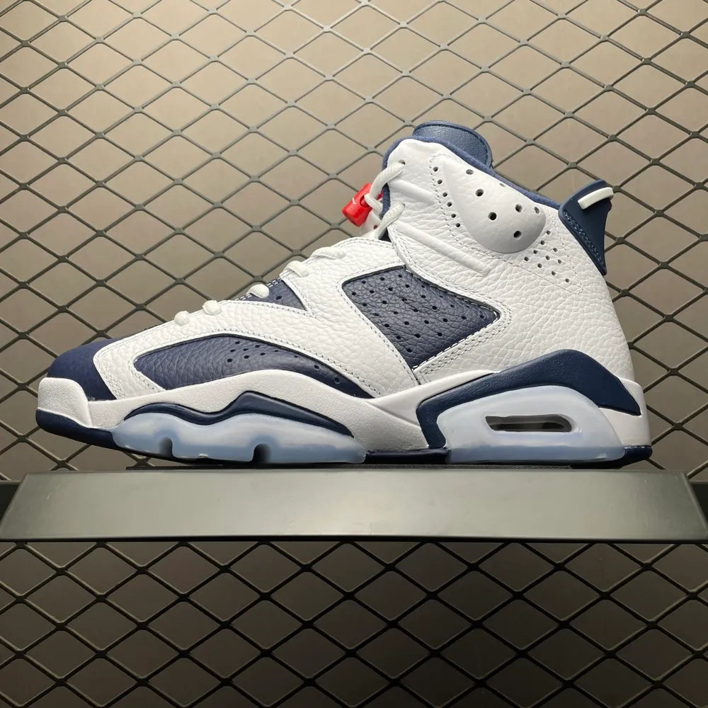 純原 Air Jordan 6 Retro AJ6喬6 男子文化籃球鞋 CT8529-164 原鞋原紙板開發 原廠材料 原檔案資料精美電繡 紙板中底 鋼印 等諸多細節均一一還原 尺碼：40 40.5 41 42 42.5 43 44 44.