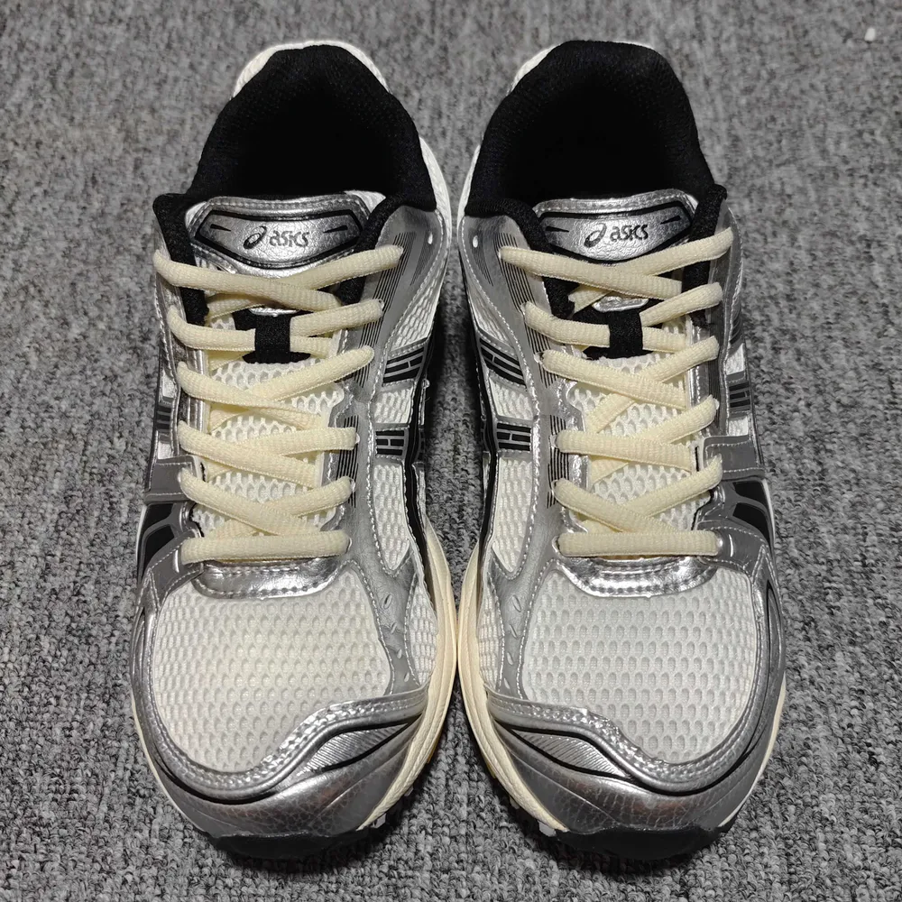 💰530  純原 外貿走量版 Asics 亞瑟士 GEL-Kayano 14 低幫運動休閒跑步鞋 1201A457-101 尺碼：36 37.5 38 39 39.5 40 40.5 41.5 42 42.5 43.5 44 44.5 4