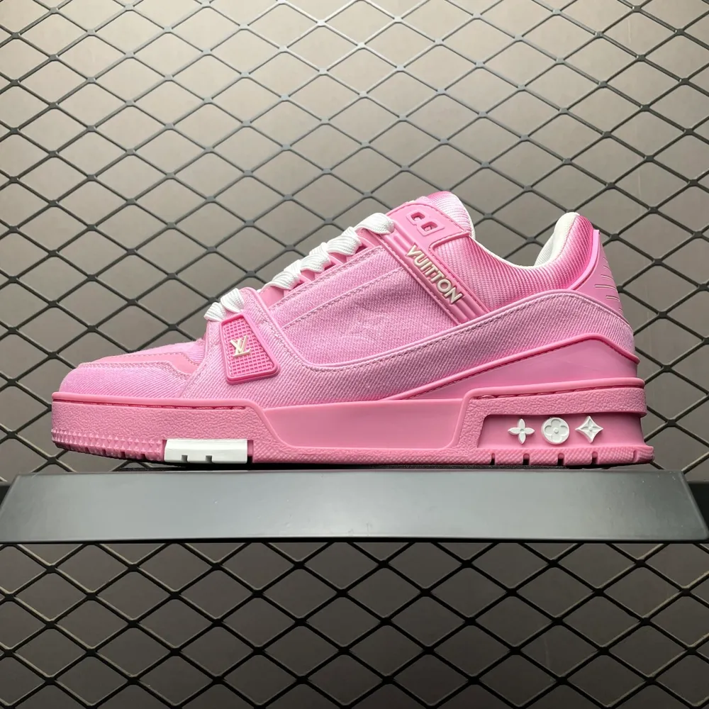 Louis Vuitton 路易威登 LV Trainer 低幫休閒板鞋 海淘代購同渠道品質 高階零售 外貿充正專供 原版購入開發 ZP級全套包裝 完美楦型 正確卡色 大底TPU 質感媲美原版 細節與原版一致 還原98%請注意區分市面通貨材