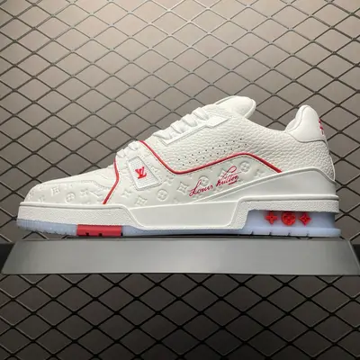 Louis Vuitton 路易威登 LV Trainer 低幫休閒板鞋 海淘代購同渠道品質 高階零售 外貿充正專供 原版購入開發 ZP級全套包裝 完美楦型 正確卡色 大底TPU 質感媲美原版 細節與原版一致 請注意區分市面通貨材 尺碼：3