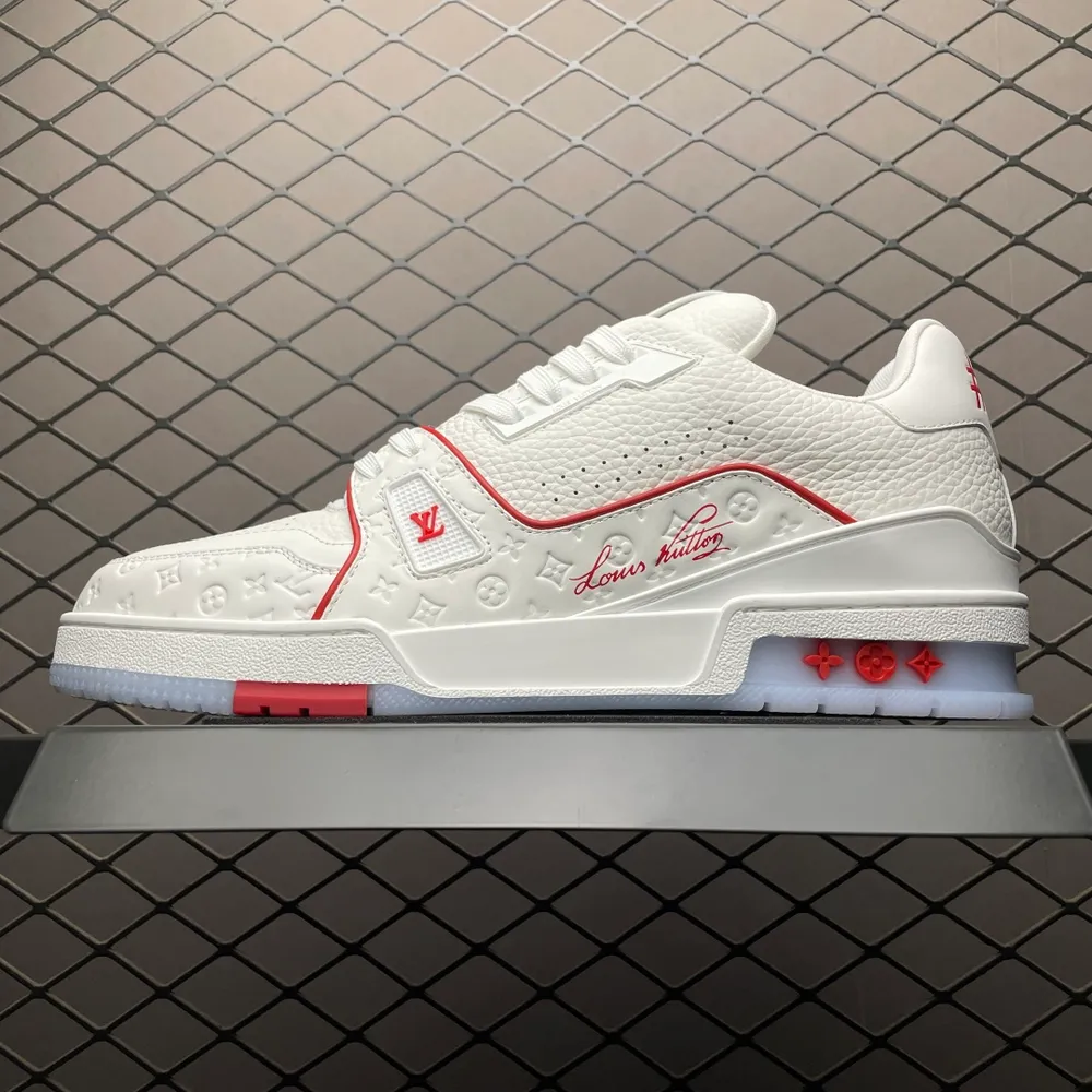 Louis Vuitton 路易威登 LV Trainer 低幫休閒板鞋 海淘代購同渠道品質 高階零售 外貿充正專供 原版購入開發 ZP級全套包裝 完美楦型 正確卡色 大底TPU 質感媲美原版 細節與原版一致 請注意區分市面通貨材 尺碼：3