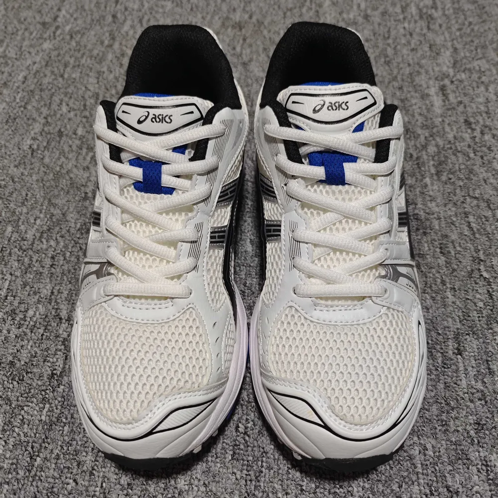 💰520  純原 外貿走量版 Asics 亞瑟士 GEL-Kayano 14 低幫運動休閒跑步鞋 1201A109-101 尺碼：36 37.5 38 39 39.5 40 40.5 41.5 42 42.5 43.5 44 44.5 4