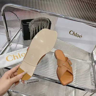💥【2024/Chloe（克洛伊）拖鞋】：舒適時尚的選擇👟