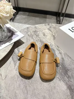 🆕💗【羅意威•Loewe】火爆新款 ，獨特的設計，配合整體原版楦型，時尚而個性好穿 顏色超讚